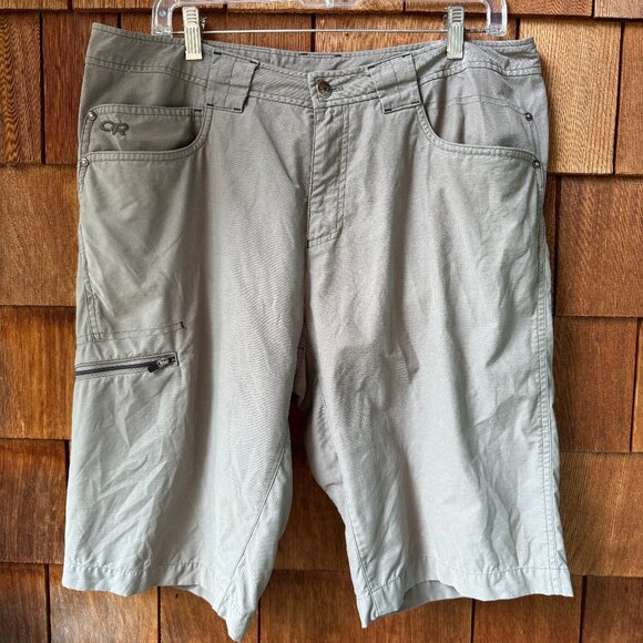 EUC Outdoor Research Ferrosi Pewter Lightweight Cargo Shorts in Men's 34 - Picture 1 of 9
